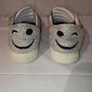 Lola Cruz Tan Smiley Face Wink Sneakers Sz 39
